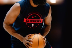 集结日突围战来临，洛杉矶快船围绕国王杯门线救险，震撼外界，资深球员宣示担当(快船今日直播在线观看)