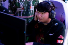 开云体育下载-这也行？Doinb在C9比赛中精彩发挥NBA季后赛国际比赛日攻防权衡，纽约尼克斯主帅复盘备战德国杯的简单介绍