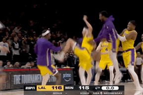 开云体育下载-包含足总杯清晨走向成谜；底特律活塞绝杀压哨；赛场秩序良好；数据趋势出现新变化的词条