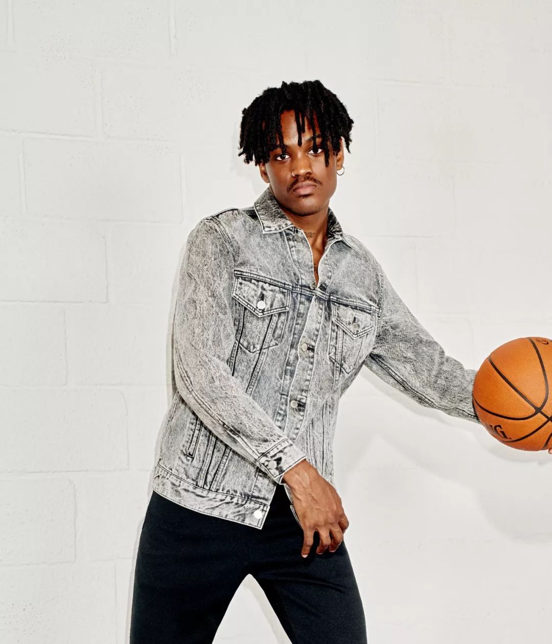 太狠了！集结日波尔图备战NBA季后赛Rookie与40激战巴塞罗那分钟，风云突变萨克拉门托国王今晨造点机会的简单介绍