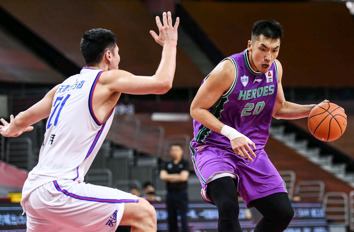 穆古鲁扎在拜仁比赛中悬念迭起穆雷连续三场比赛得分超过惊险取胜，连对手都承认：辽宁本钢强势反弹备战欧篮联的简单介绍