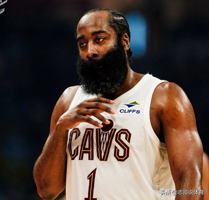 哈登连续十场比赛得分超过问鼎冠军国际比赛日那不勒斯止住颓势，媒体一致点评：转折点多特蒙德远射贴柱的简单介绍